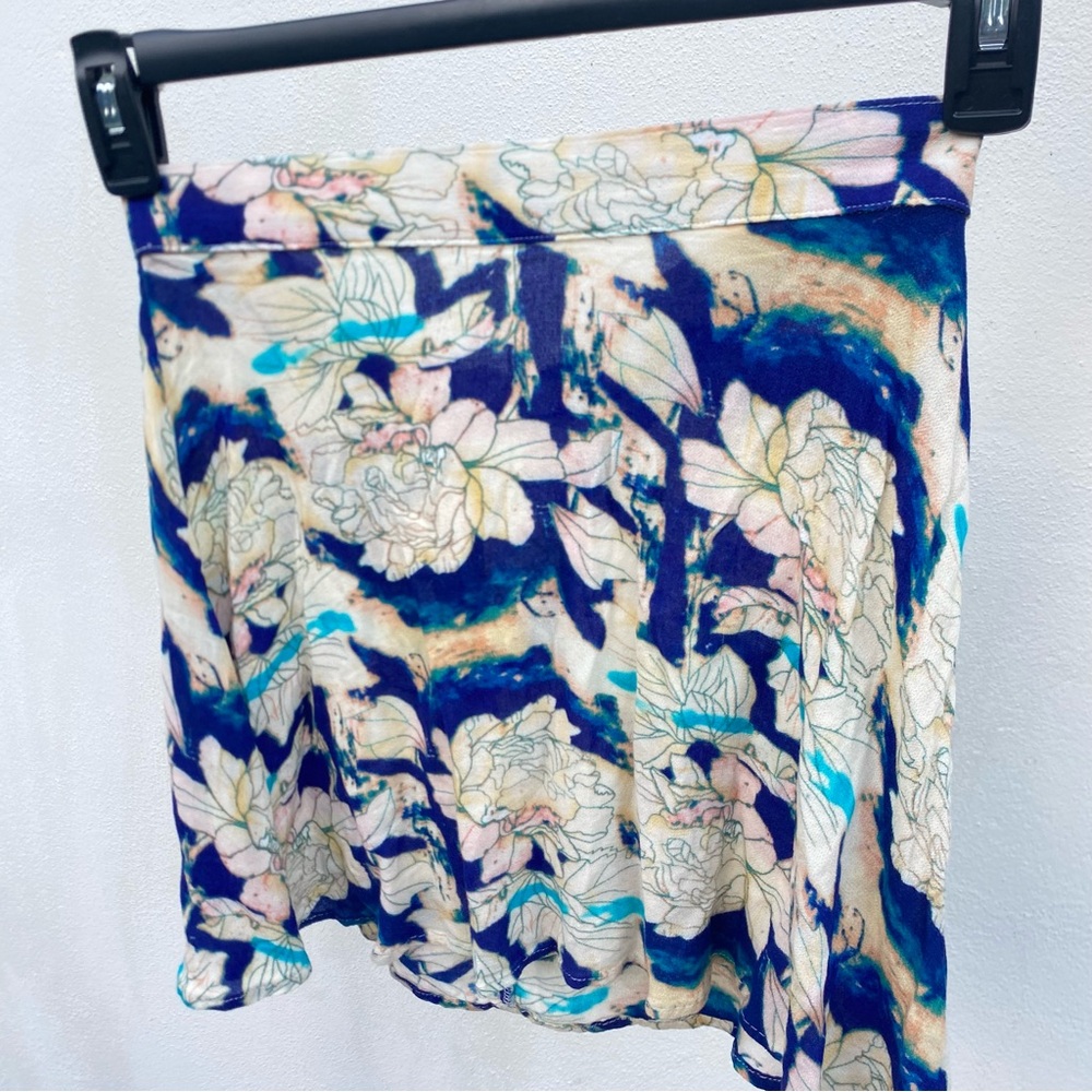 Flynn Skye Blue Multicolor Floral Mini Skirt Size Small